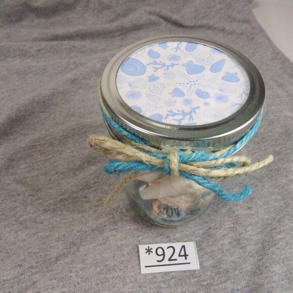 Jar of REAL sea shells with blue sparkly vase filler at bottom - Picture 2 of 8